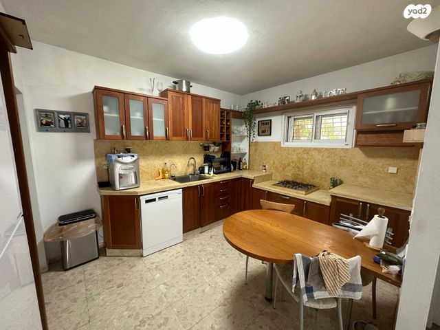 בית פרטי/ קוטג', בית דגן