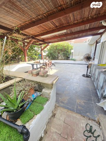 בית פרטי/ קוטג', הגפן, עין התכלת, נתניה