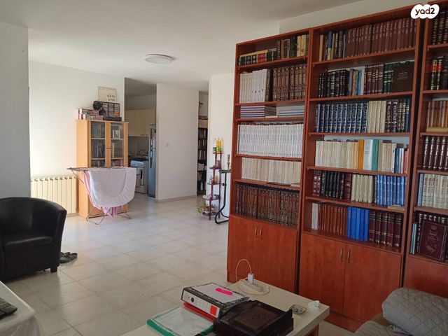 הרב יצחק נסים 