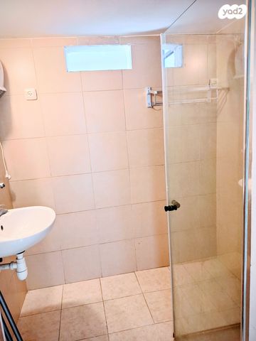 דירה, הרצפלד, תל אביב יפו