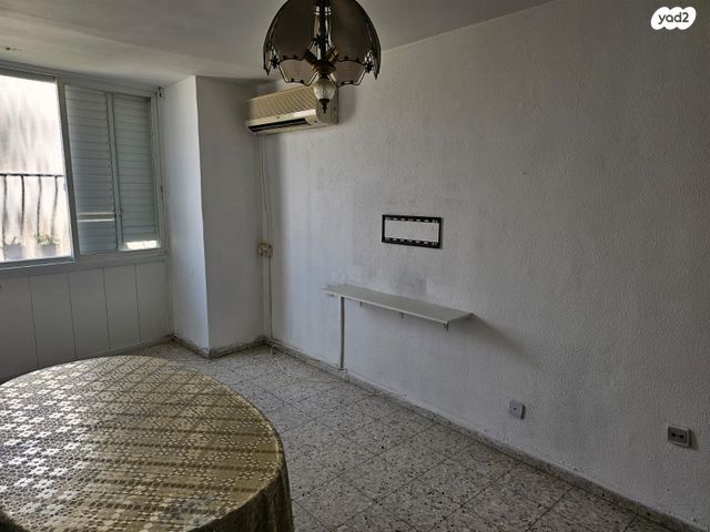 דירה, אנילביץ', שיכון ותיקים, חולון