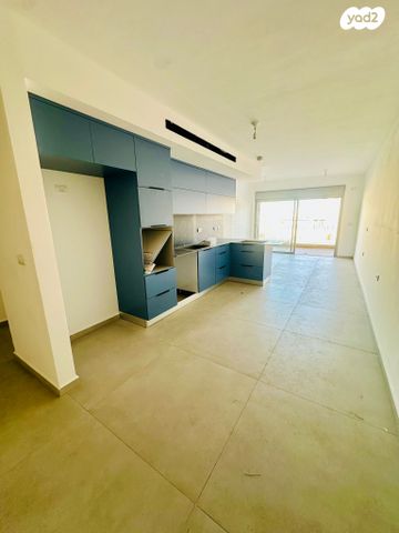 דירה, המעיין, ארלוזורוב, גבעתיים