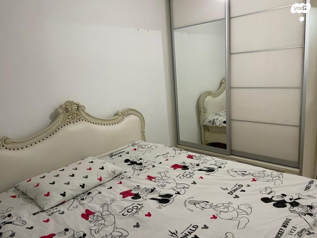 דירה, גיורא יוספטל, גיורא, רמלה