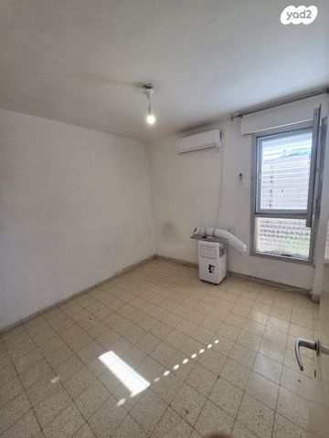 דירה, שדרות לכיש, השופטים, קרית גת