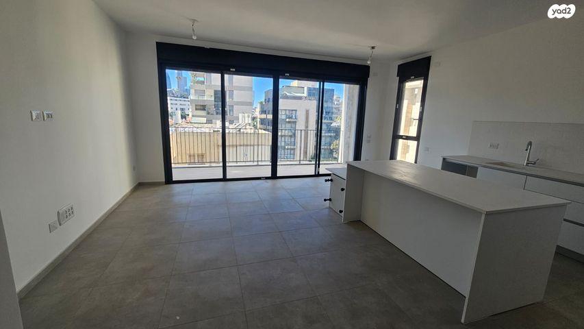 שכונת יהלום, מרכז העיר ב