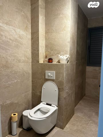 דירה, שושנה דמארי, קרית האמנים, מצליח, רמלה