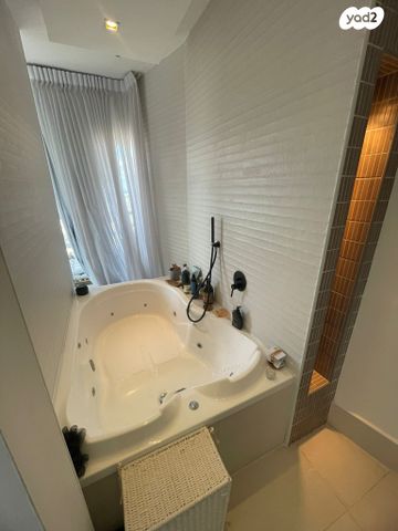 דירה, נווה צדק, תל אביב יפו