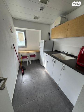 משרדים, אליהו איתן, מב"ת מערב, אזור תעשייה חדש, ראשון לציון