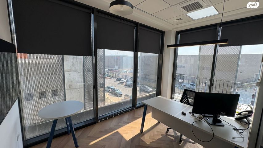 משרדים, תעשיון בר לב, תעשיון בר לב