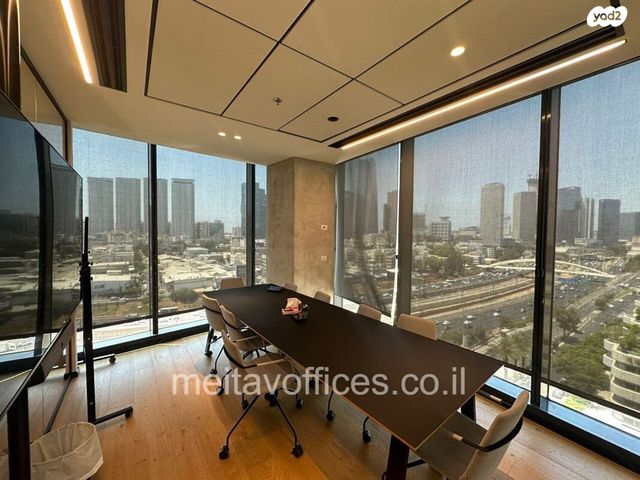 משרדים, יגאל אלון 82, ביצרון ורמת ישראל, תל אביב יפו