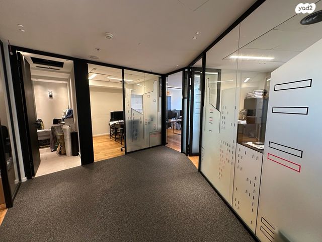 משרדים, דרך מנחם בגין 7, בורסה, רמת גן