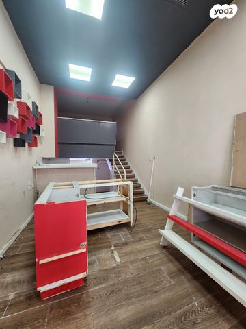 חנויות/ שטח מסחרי, כפר סבא