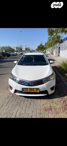 טויוטה קורולה