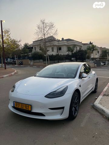 טסלה מודל 3