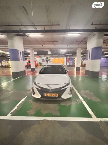 מודעת רכב טויוטה פריוס