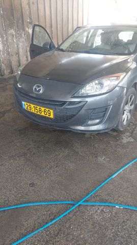 מודעת רכב מאזדה 3