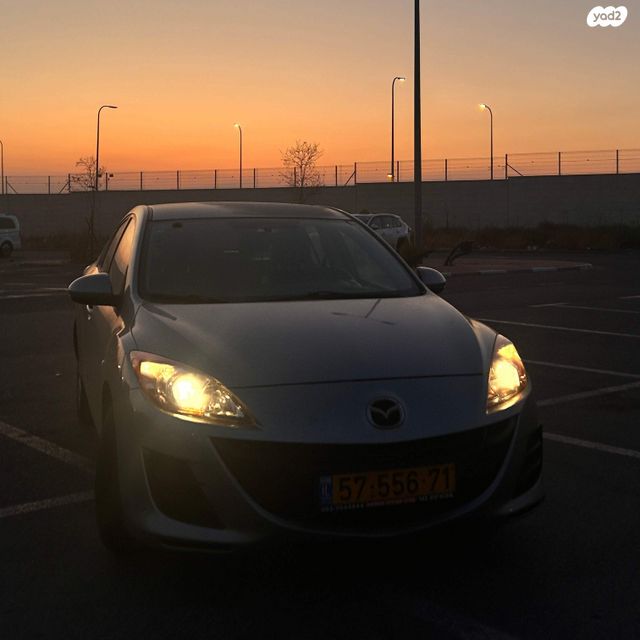 מאזדה 3