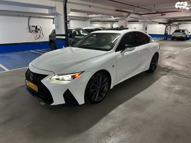 מודעת רכב לקסוס IS