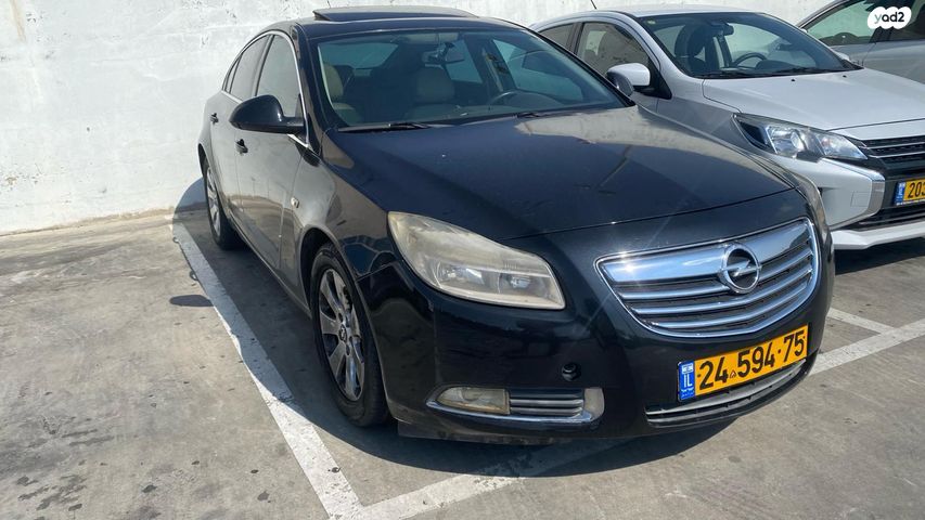 מודעת רכב אופל אינסיגניה