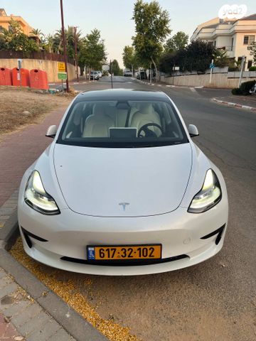 טסלה מודל 3