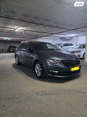 סקודה אוקטביה