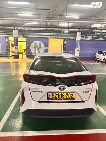 טויוטה פריוס