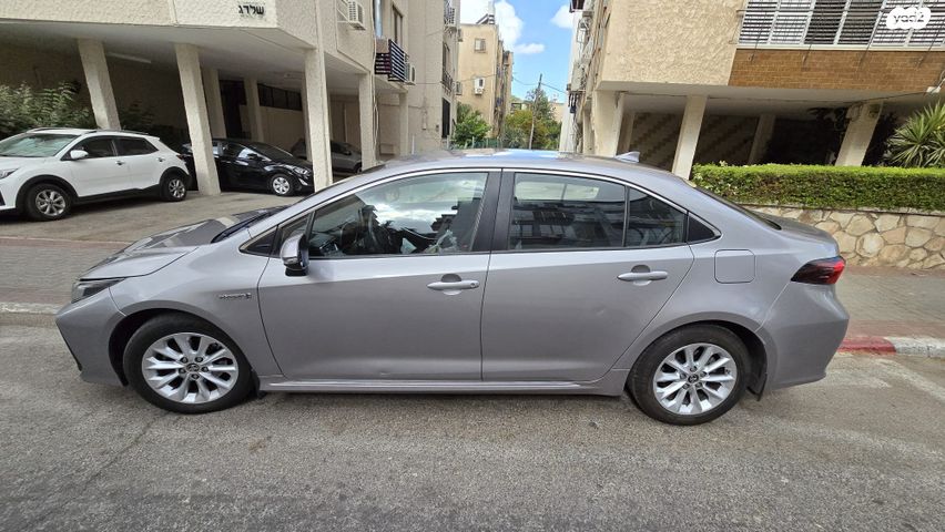 טויוטה קורולה