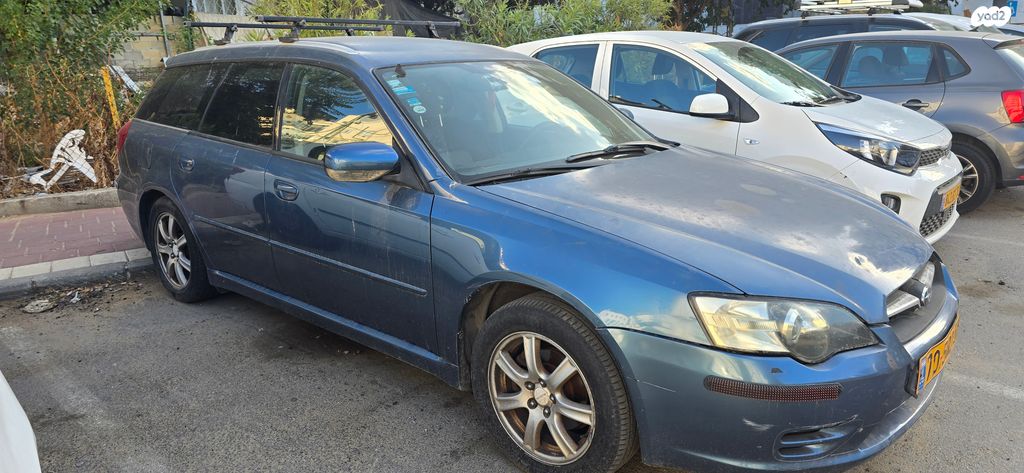 סובארו B4/לגאסי