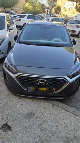 יונדאי איוניק