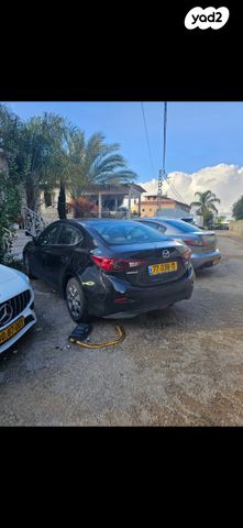 מאזדה 3