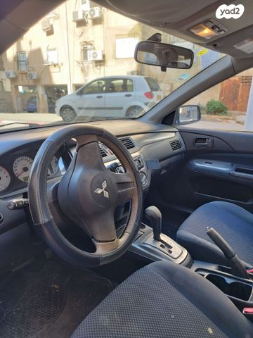 מיצובישי לנסר