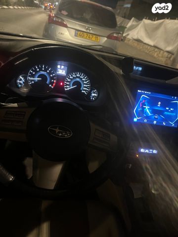 סובארו B4/לגאסי