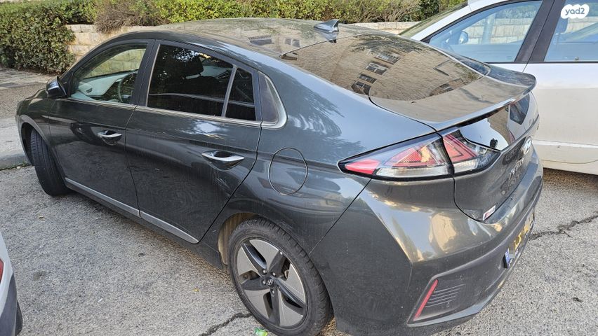 יונדאי איוניק