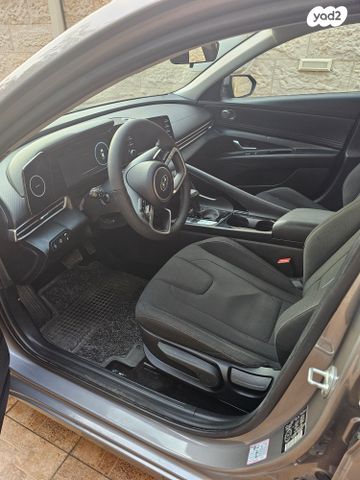 יונדאי אלנטרה