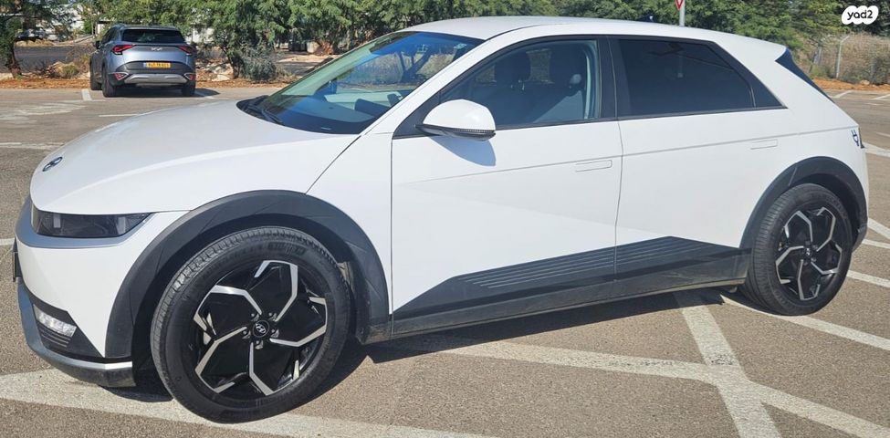 יונדאי איוניק 5