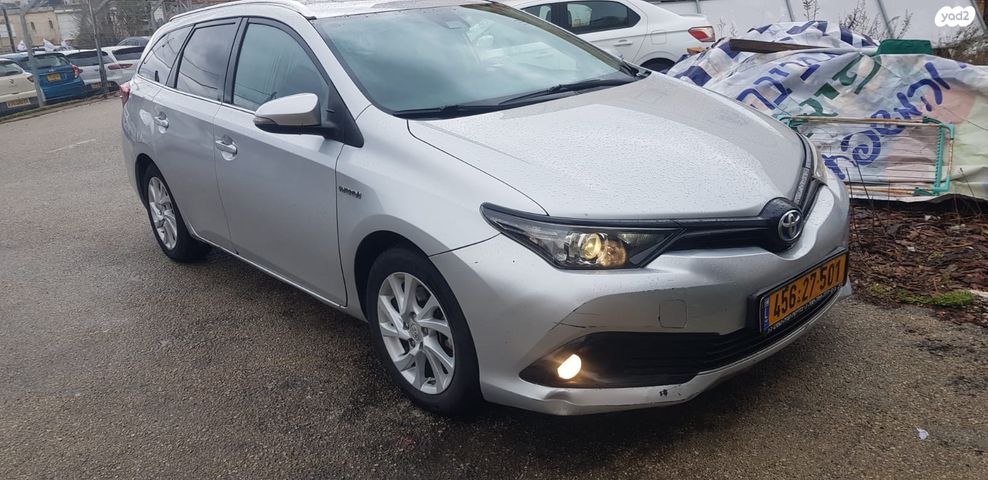 מודעת רכב טויוטה אוריס