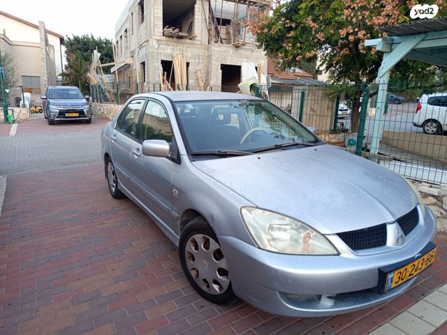 מיצובישי לנסר