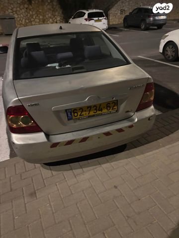 טויוטה קורולה