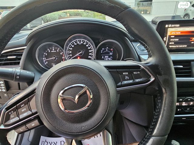 מודעת רכב מאזדה 6