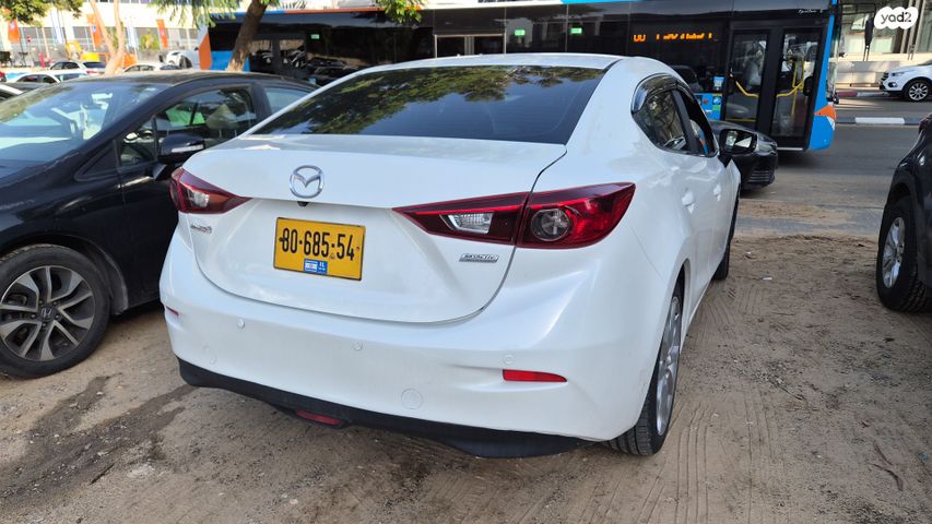 מאזדה 3