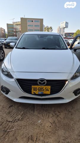 מודעת רכב מאזדה 3