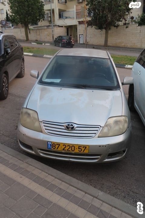 טויוטה קורולה