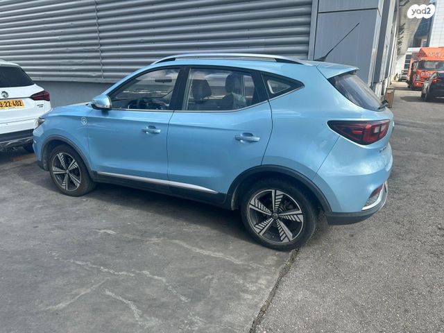 מודעת רכב אם ג'י ZS