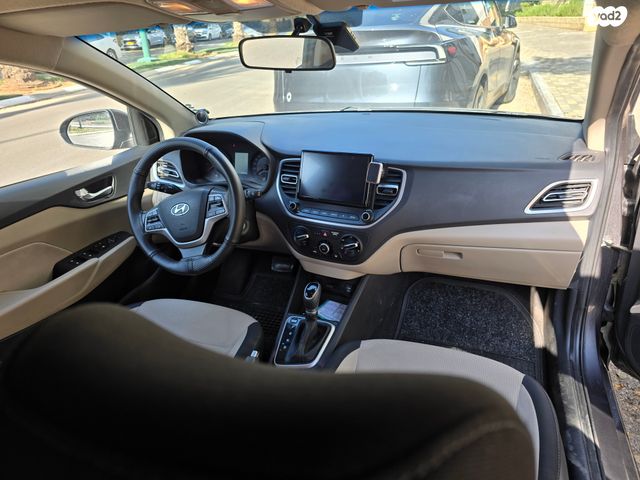 יונדאי אקסנט i25