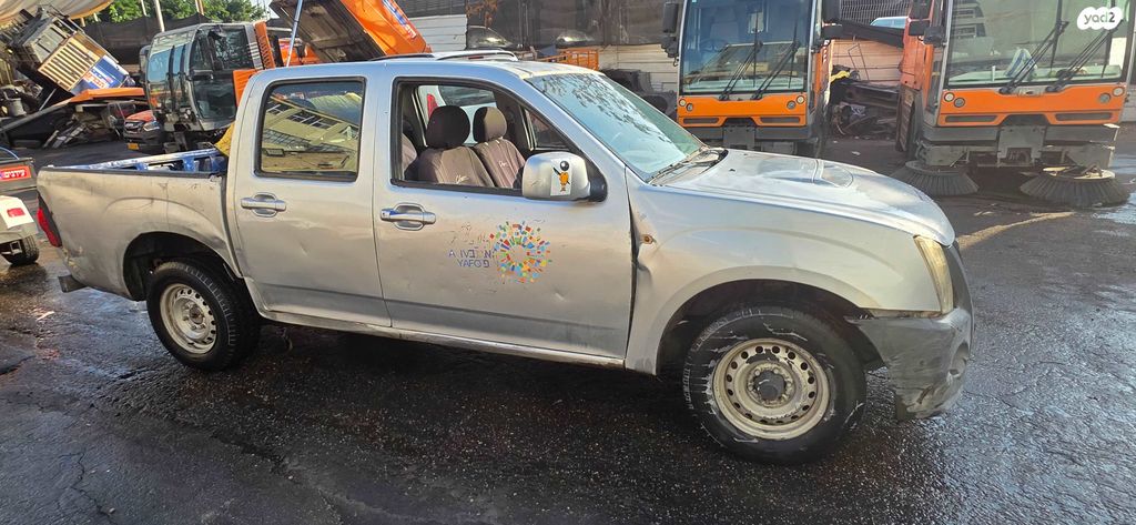 מודעת רכב איסוזו די-מקס