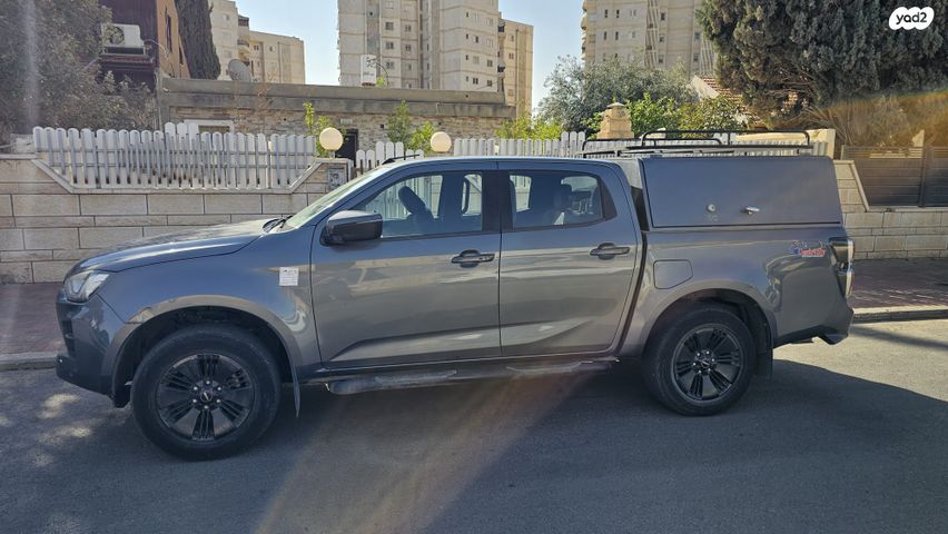 איסוזו די-מקס