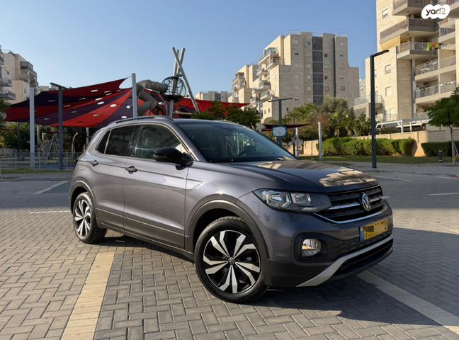 מודעת רכב פולקסווגן T-קרוס