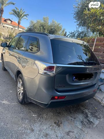 מיצובישי אאוטלנדר