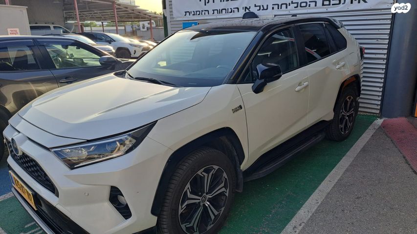 טויוטה RAV4