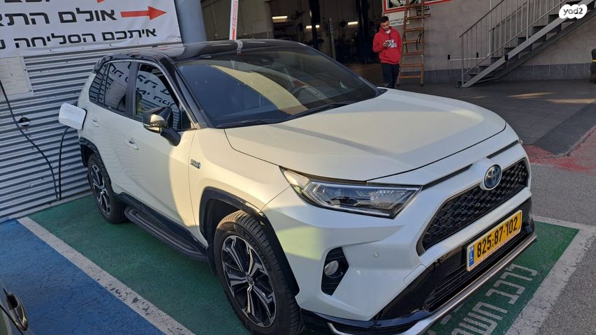 טויוטה RAV4